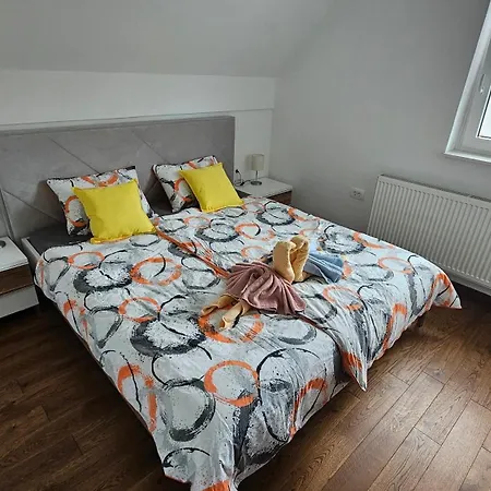 Office Escape - In Terme Catez דירה ברז'יס